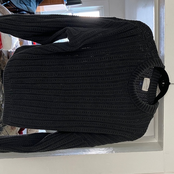 Universal Thread Sweaters - Universal Thread Black Sweater